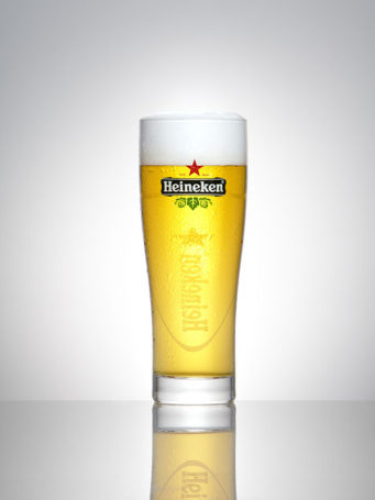 Product fotografie van het HEINEKEN Ellipse bierglas