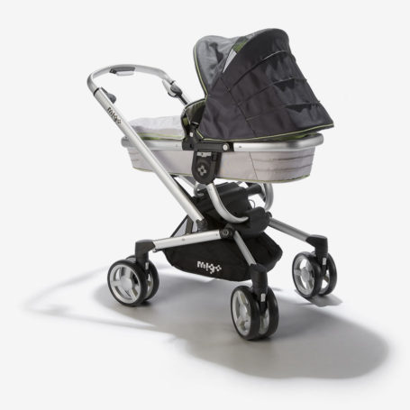Studio fotografie van MIGO kinderwagen. npk productfotografie