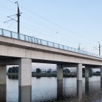 Viaduct van de HSL-Zuid hogesnelheidslijn bij Blijswijk na een ontwerp van npk design