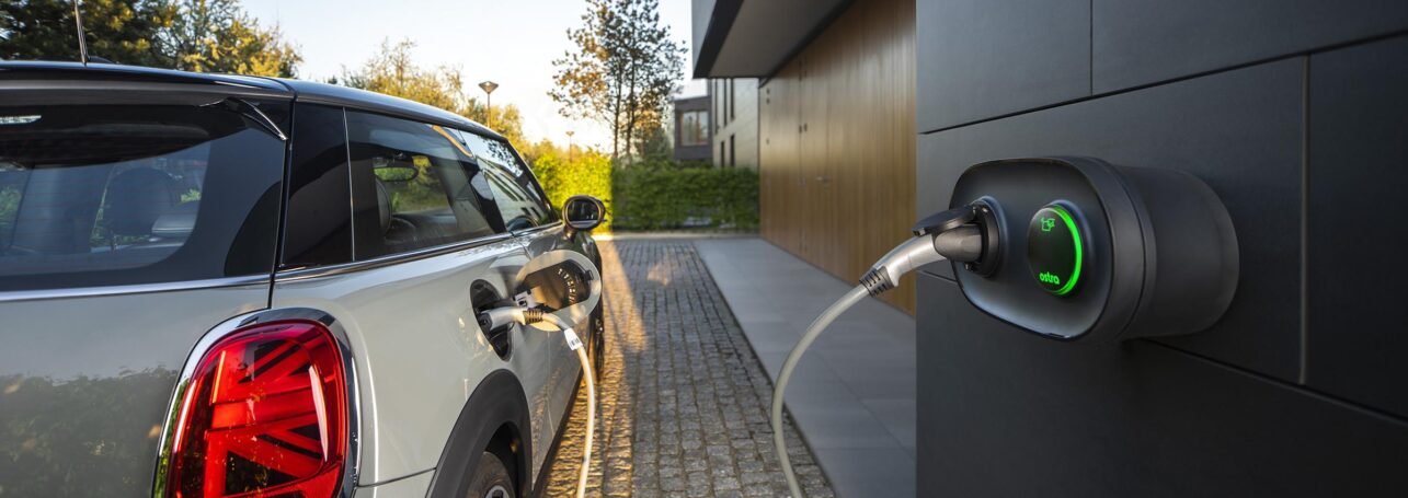 Productfotografie op locatie van de Ostra charger voor elektrisch laden
