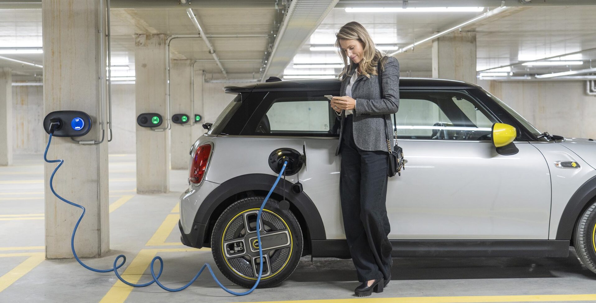 Productfotografie op locatie van de Ostra charger voor elektrisch laden