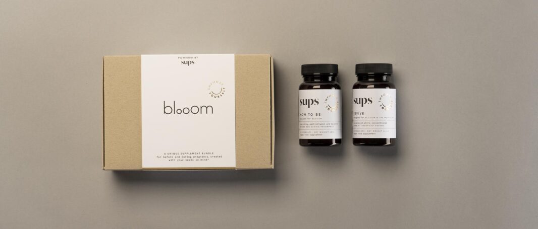 Pack-shot fotografie van verpakking en supplement flesjes van Cups Care
