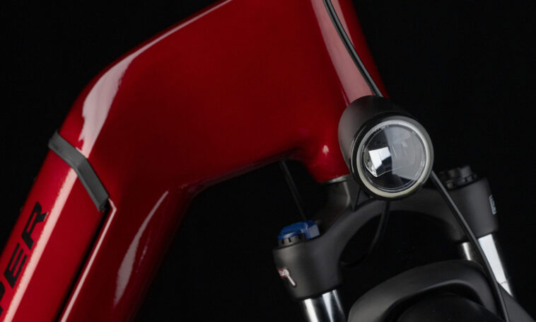Product fotografie van fietsverlichting van Flyer voor e-bike
